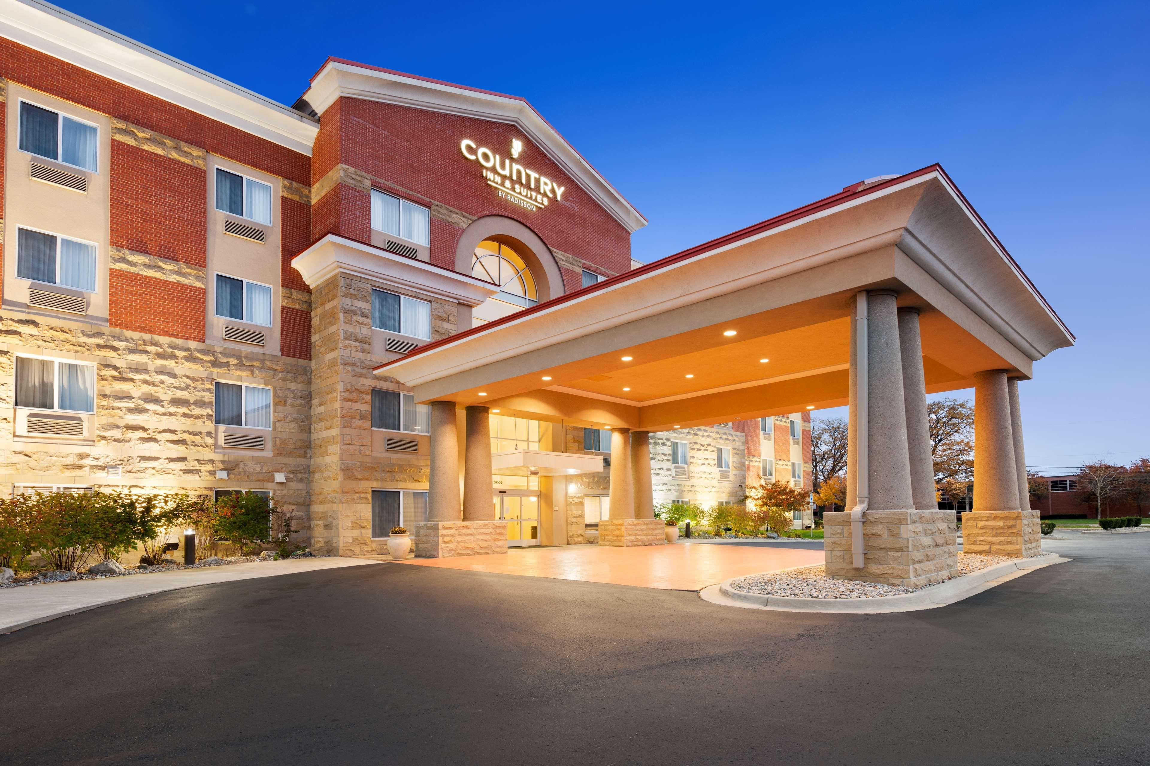 Country Inn & Suites By Radisson, Dearborn, Mi Exterior photo